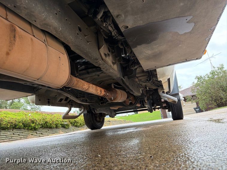 image for item FT8101 2015 Ford F450 Super Duty bucket truck