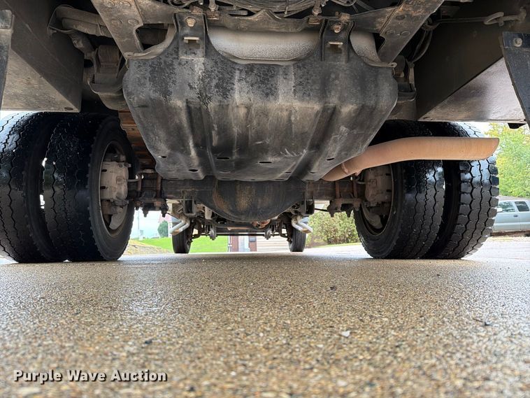 image for item FT8101 2015 Ford F450 Super Duty bucket truck