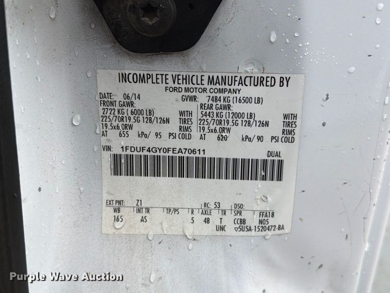 image for item FT8101 2015 Ford F450 Super Duty bucket truck