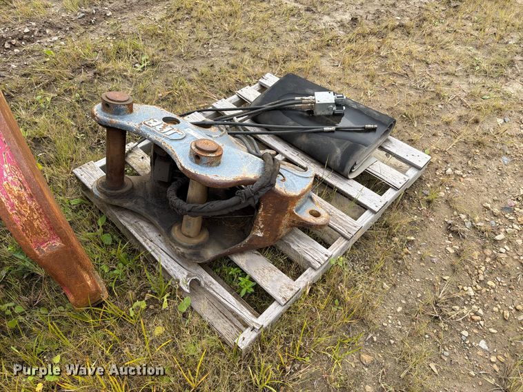 image for item FT8140 JRB coupler