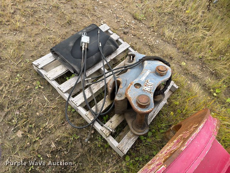 image for item FT8140 JRB coupler