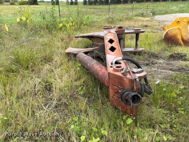 image for item FT8144 Morbark M60 excavator debris shear