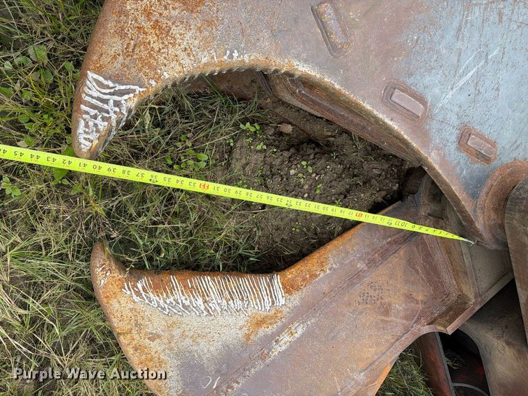 image for item FT8144 Morbark M60 excavator debris shear