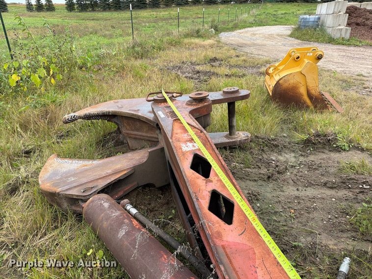image for item FT8144 Morbark M60 excavator debris shear