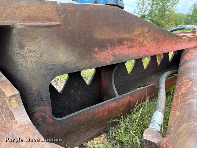 image for item FT8144 Morbark M60 excavator debris shear