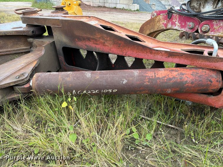 image for item FT8144 Morbark M60 excavator debris shear
