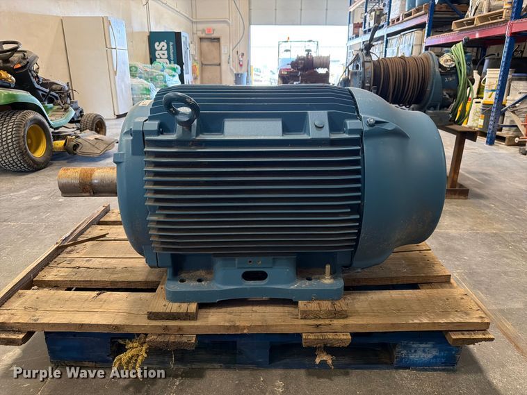 image for item FU0548 2022 WEG 12518ET3E444T-W22 Electric motor
