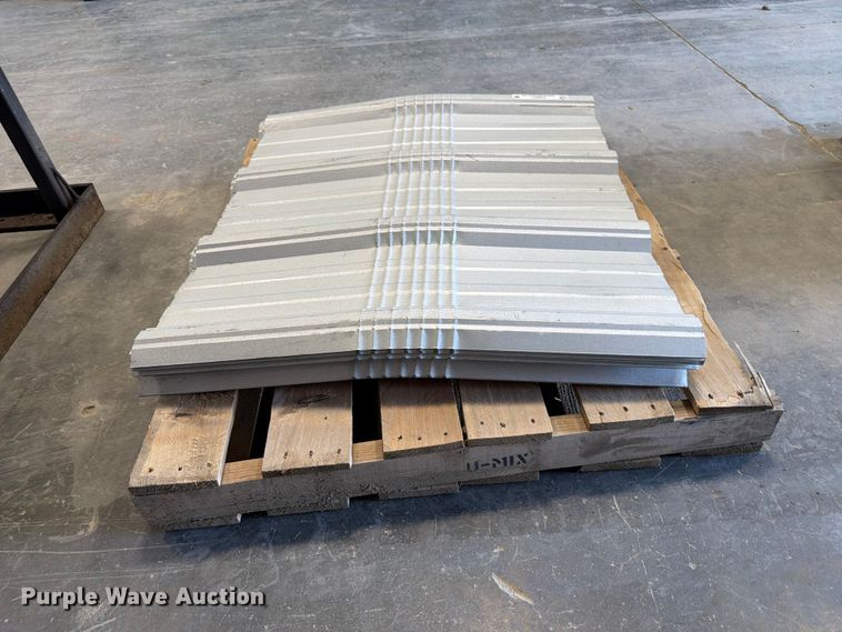 image for item FU0551 Approximately 40 steel roof ridge cap
