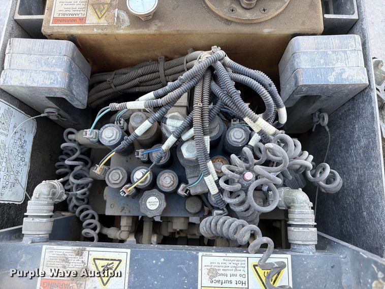 image for item FU0552 2006 Somero Copperhead XD 2.0 laser screed