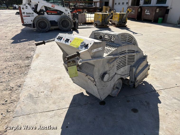 image for item FU0553 2005 Soff-Cut GX-4200 concrete saw