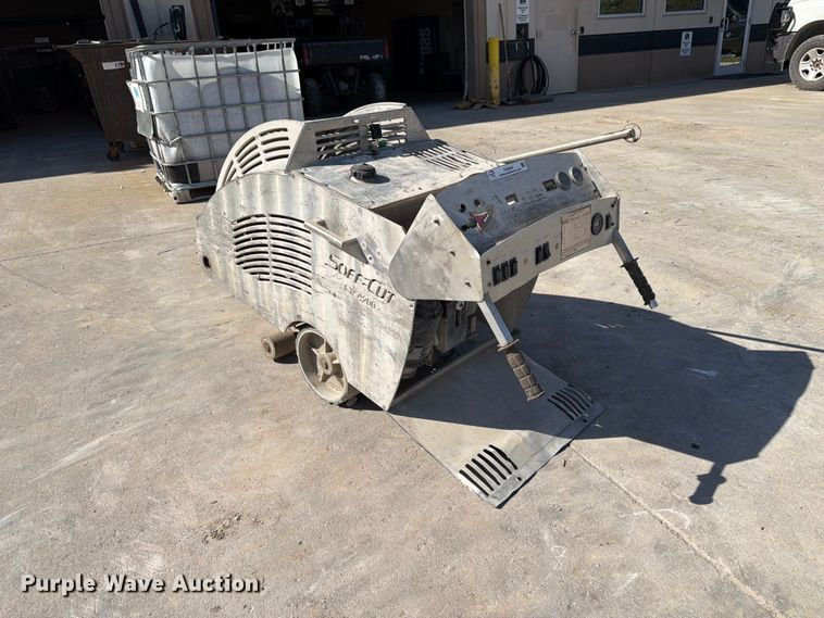 image for item FU0554 Soff-Cut GX-4200 concrete saw