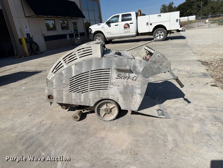 image for item FU0554 Soff-Cut GX-4200 concrete saw