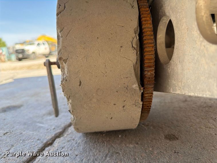 image for item FU0554 Soff-Cut GX-4200 concrete saw