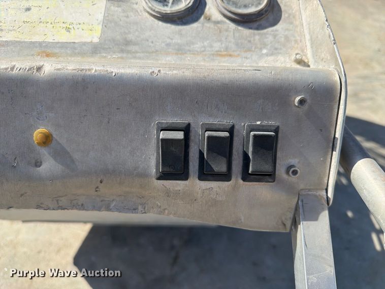 image for item FU0565 2005 Soff-Cut GX-4200 concrete saw