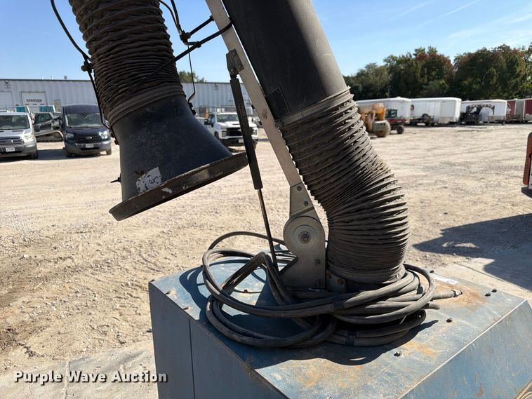 image for item FU0566 Donaldson EZ Trunk dust collector