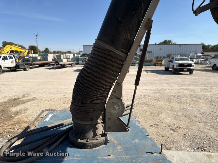 image for item FU0567 Donaldson EZ Trunk dust collector
