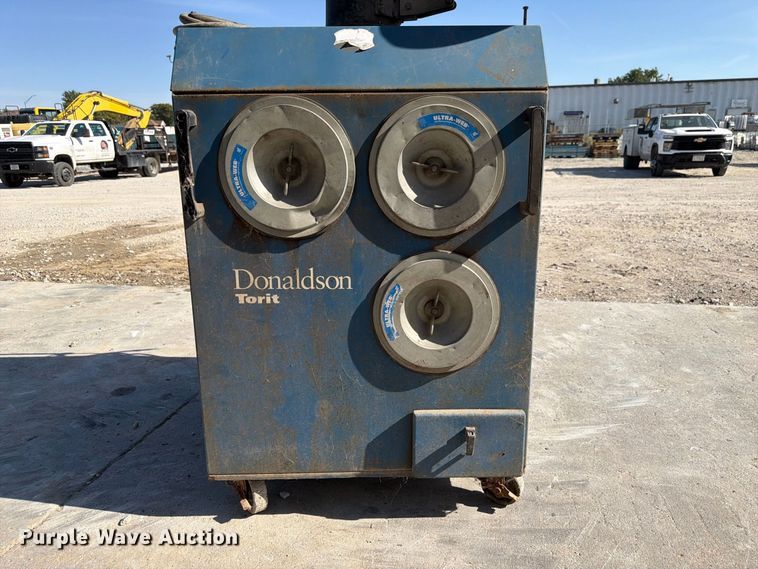image for item FU0567 Donaldson EZ Trunk dust collector