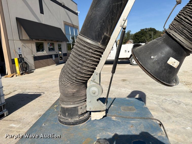 image for item FU0568 Donaldson EZ Trunk dust collector