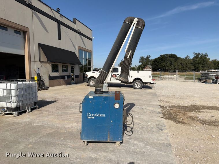 image for item FU0569 Donaldson EZ Trunk dust collector