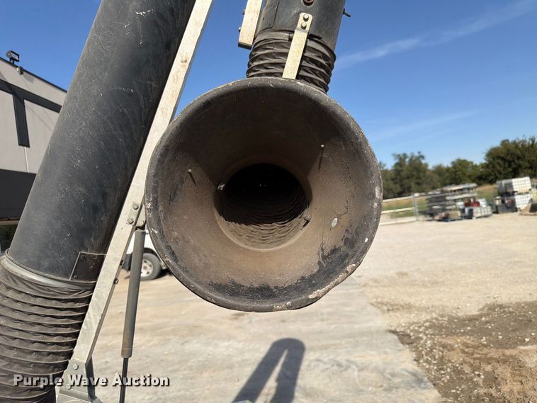 image for item FU0569 Donaldson EZ Trunk dust collector