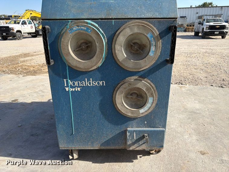 image for item FU0569 Donaldson EZ Trunk dust collector