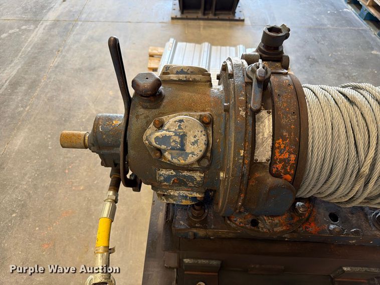 image for item FU0575 Ingersoll Rand EUL winch