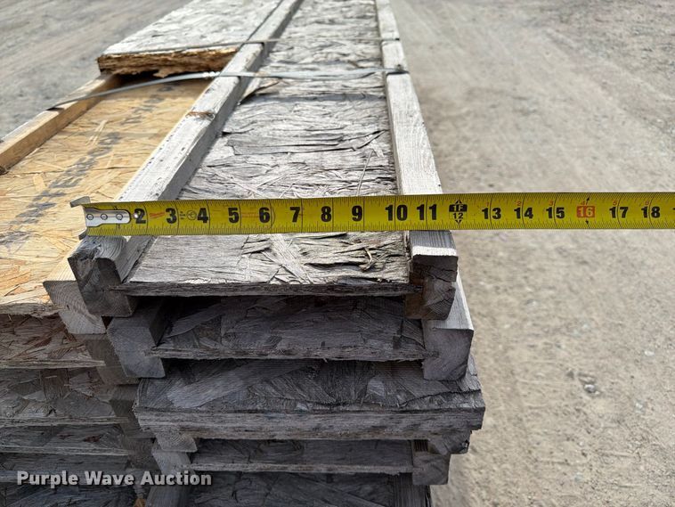 image for item FU0579 Approximately 36 ceiling joist