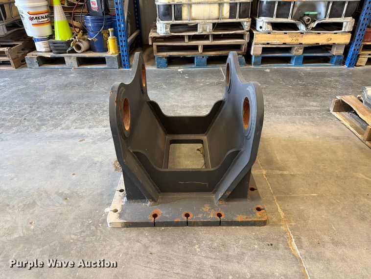 image for item FU0580 Excavator quick attach