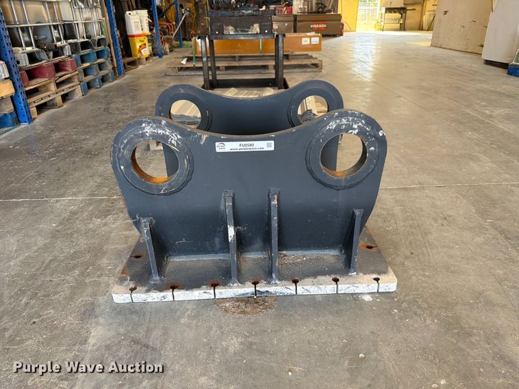 image for item FU0580 Excavator quick attach