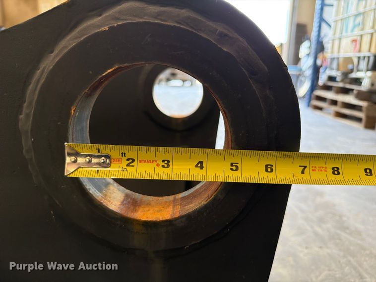 image for item FU0580 Excavator quick attach