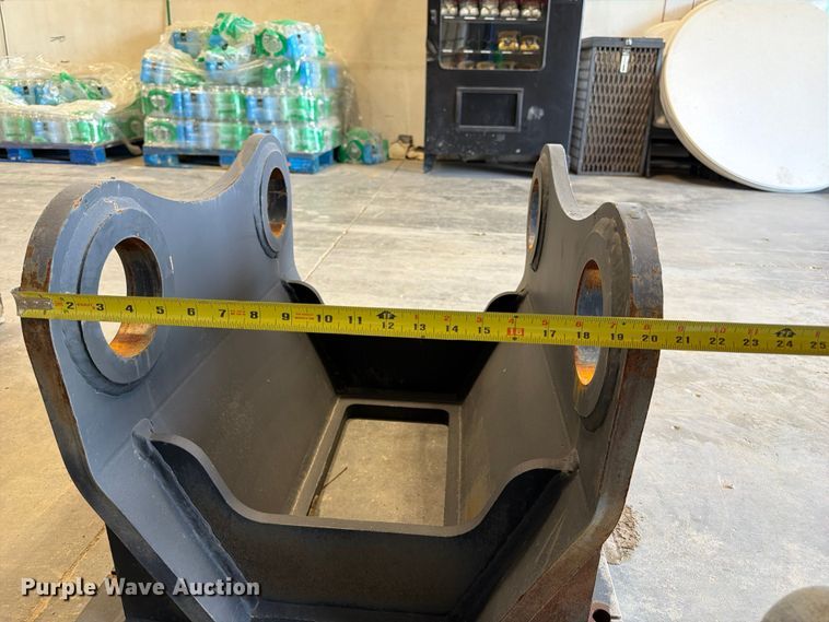 image for item FU0580 Excavator quick attach