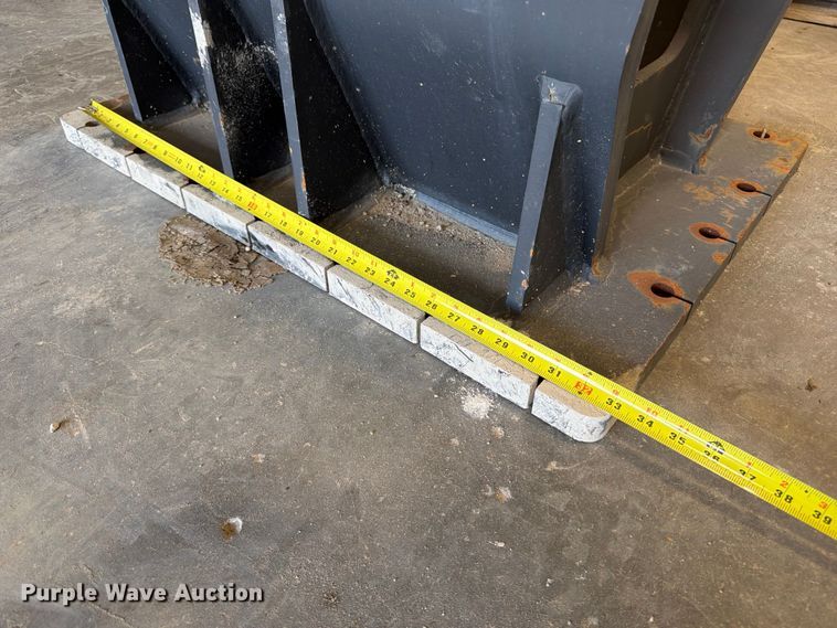 image for item FU0580 Excavator quick attach