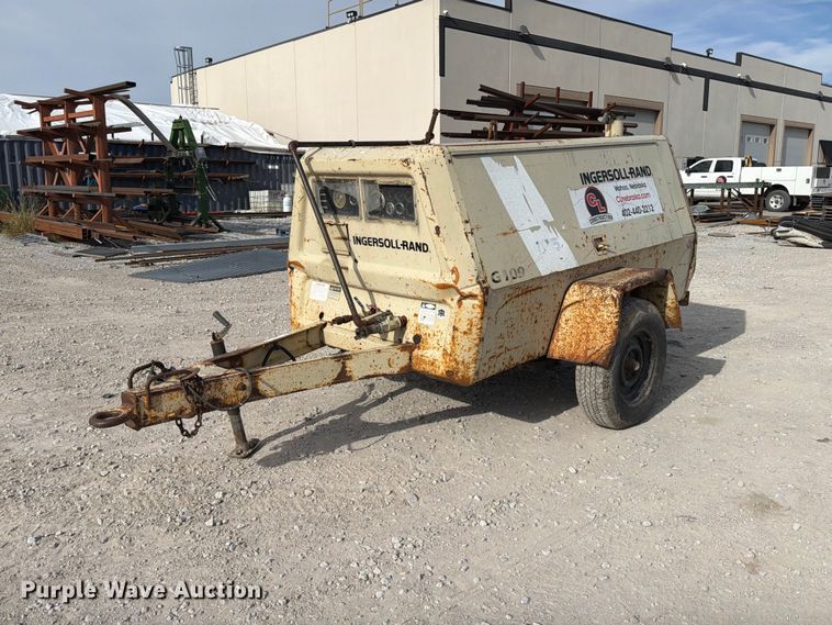 image for item FU0587 1988 Ingersoll Rand P175WD air compressor