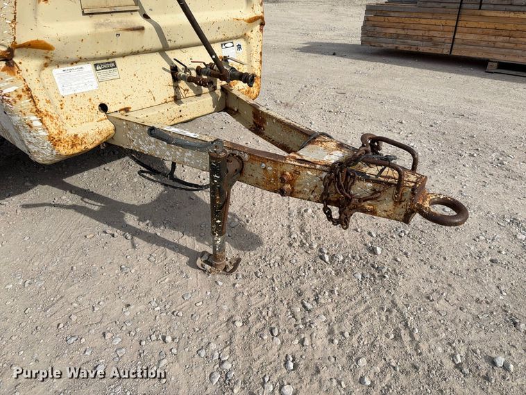 image for item FU0587 1988 Ingersoll Rand P175WD air compressor