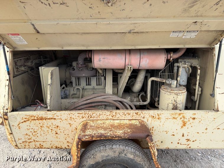 image for item FU0587 1988 Ingersoll Rand P175WD air compressor