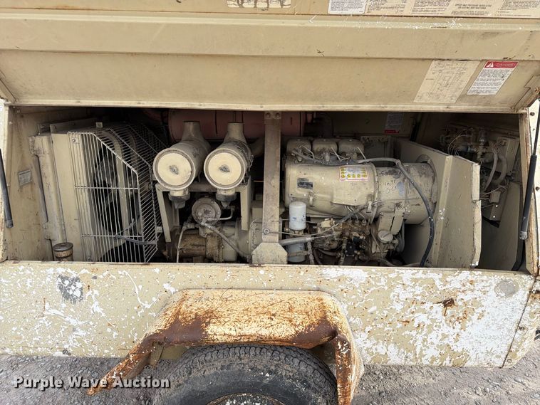 image for item FU0587 1988 Ingersoll Rand P175WD air compressor