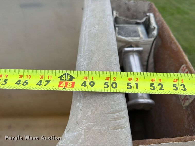 image for item FU4699 1994 Ford F700 bucket truck