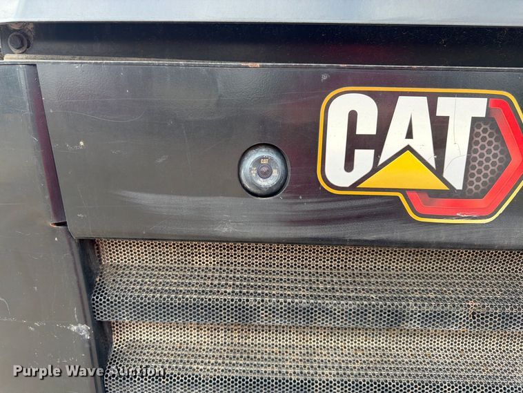 image for item FU4730 2021 Caterpillar 272D3 skid steer loader