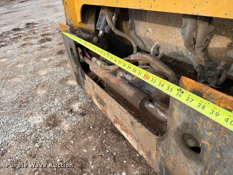 image for item FU4730 2021 Caterpillar 272D3 skid steer loader