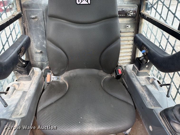 image for item FU4730 2021 Caterpillar 272D3 skid steer loader