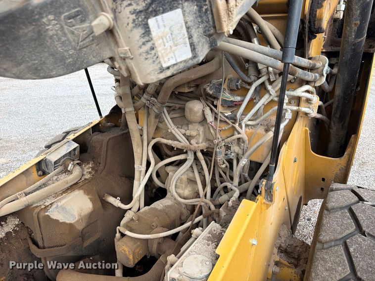 image for item FU4730 2021 Caterpillar 272D3 skid steer loader