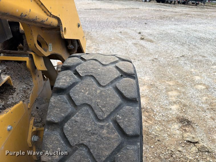 image for item FU4730 2021 Caterpillar 272D3 skid steer loader