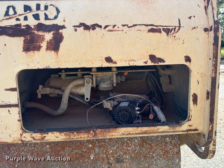 image for item FU4731 Ingersoll-Rand DD-70 double drum vibratory roller