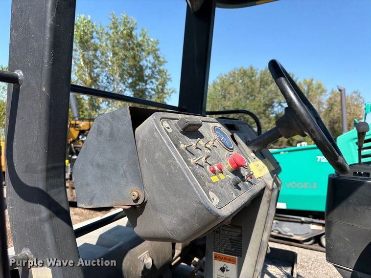 image for item FU4731 Ingersoll-Rand DD-70 double drum vibratory roller