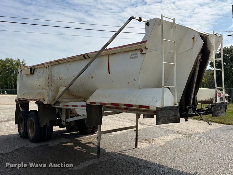 image for item FU4732 1996 Western Construction Components STR26 end dump trailer