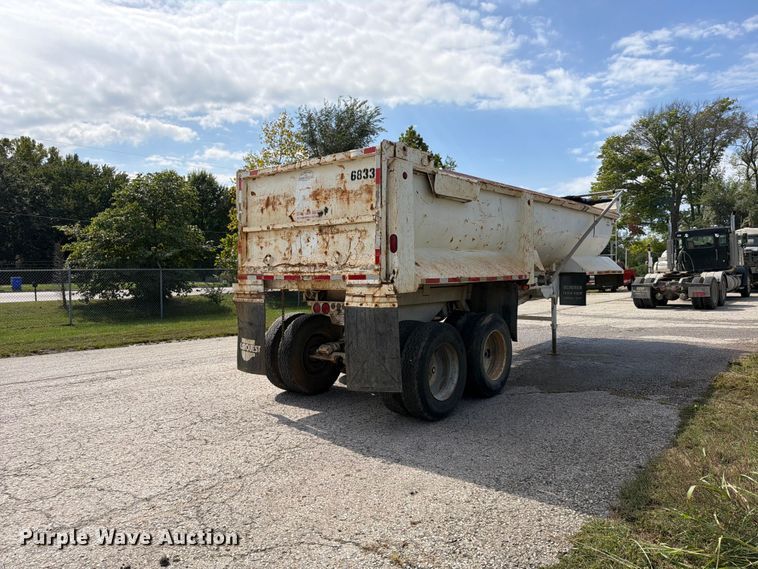 image for item FU4732 1996 Western Construction Components STR26 end dump trailer