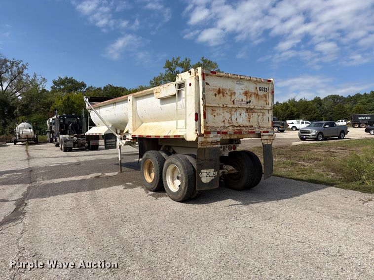 image for item FU4732 1996 Western Construction Components STR26 end dump trailer