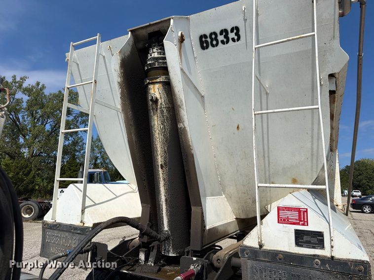 image for item FU4732 1996 Western Construction Components STR26 end dump trailer