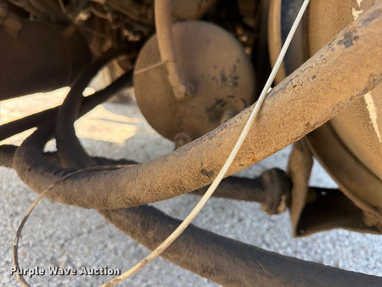 image for item FU4733 1999 Kenworth W900 semi truck