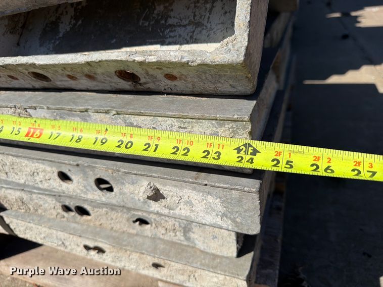 image for item FU4743 8' W concrete forms